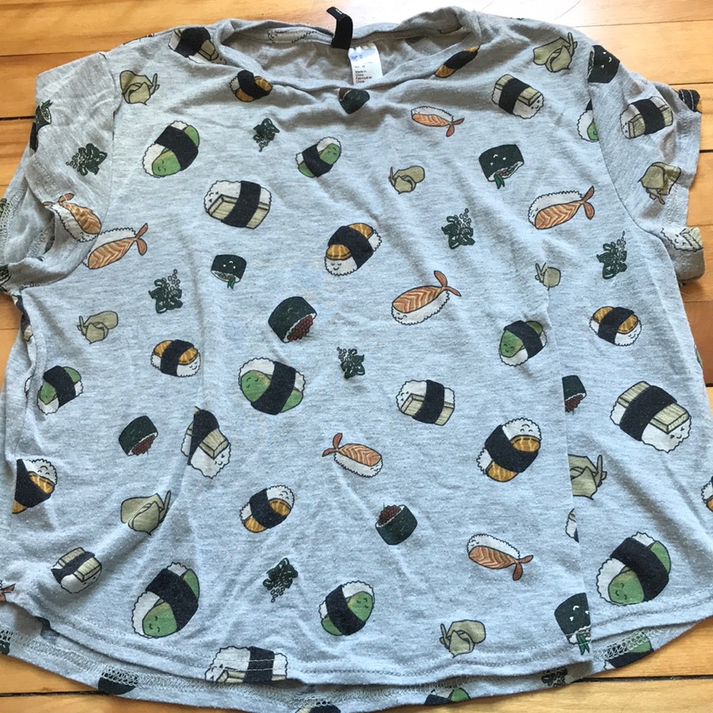 H&M Divided Sushi Graphic Crop Top Tee